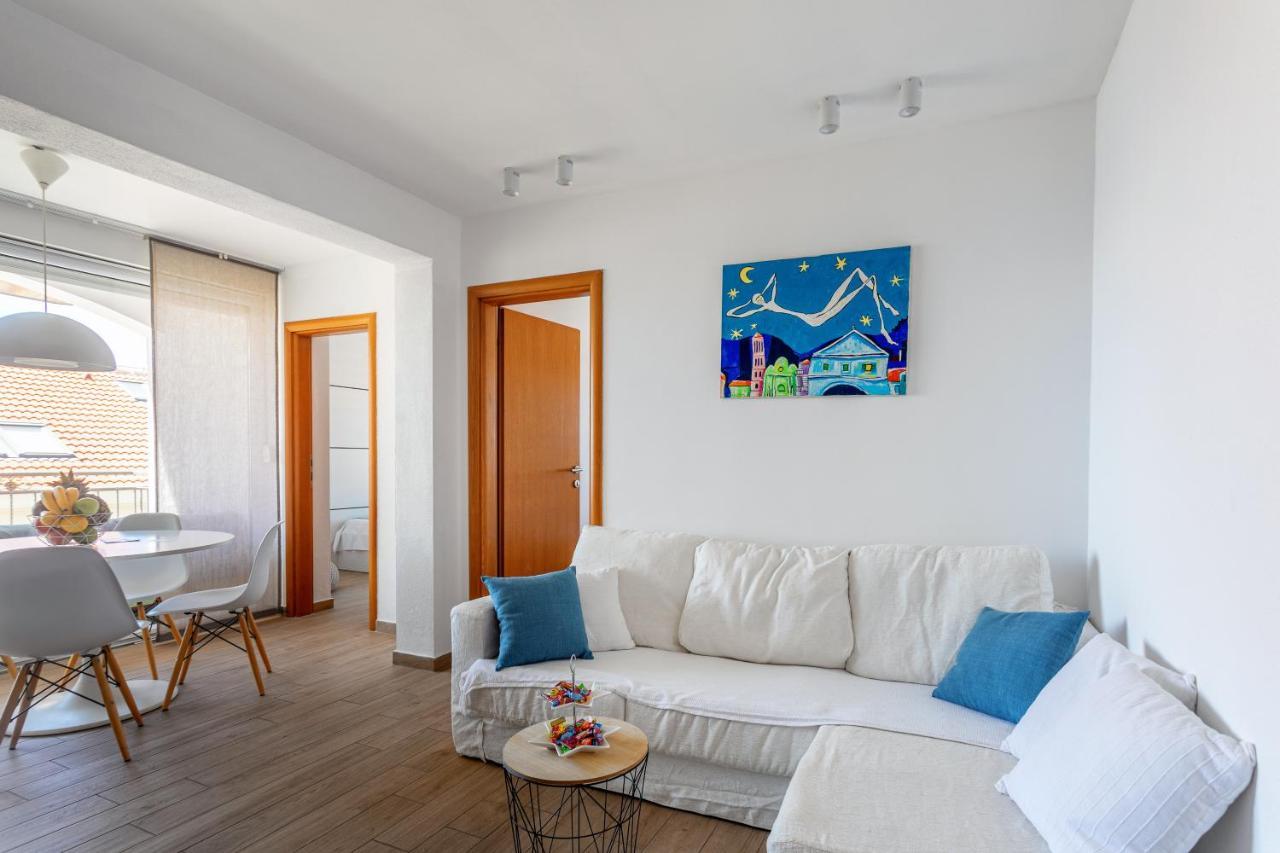 Deluxe Apartments Primi Hvar Town Exterior photo