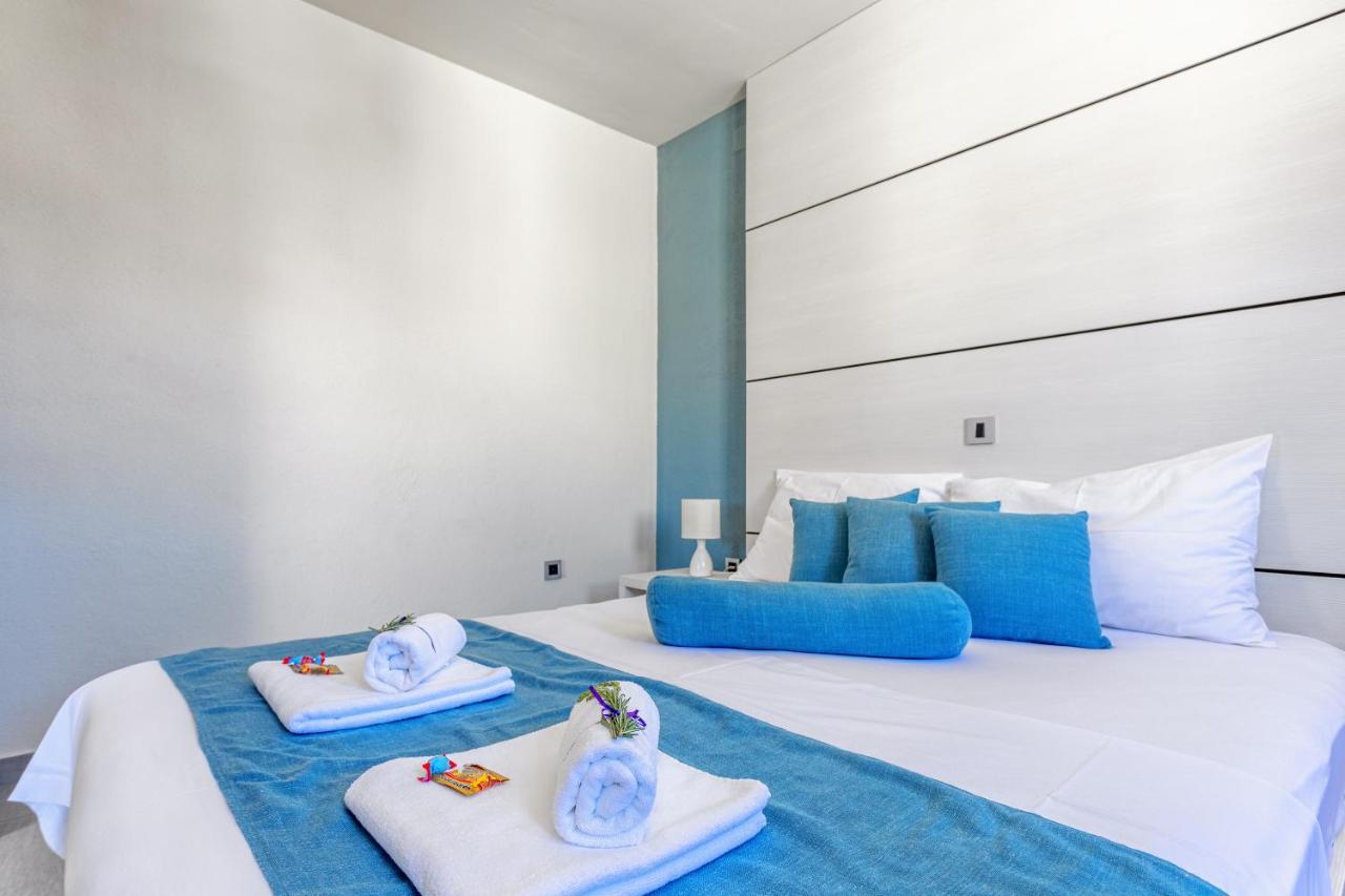 Deluxe Apartments Primi Hvar Town Exterior photo
