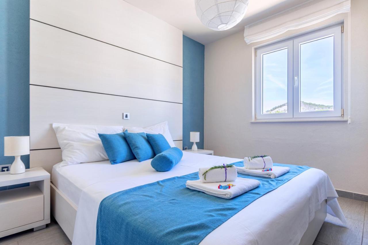 Deluxe Apartments Primi Hvar Town Exterior photo